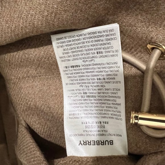 Burberry London England Check Down Filled Nylon Puffer Jacket. - Picture 14 of 15